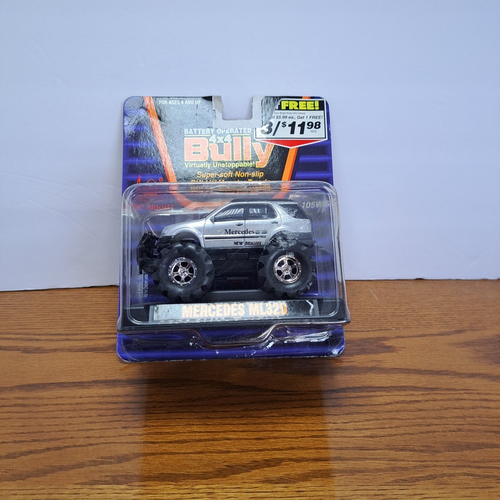 New Bright 4x4 Bully Mercedes ML320 Toy  Silver New Vintage 1999 Monster Truck